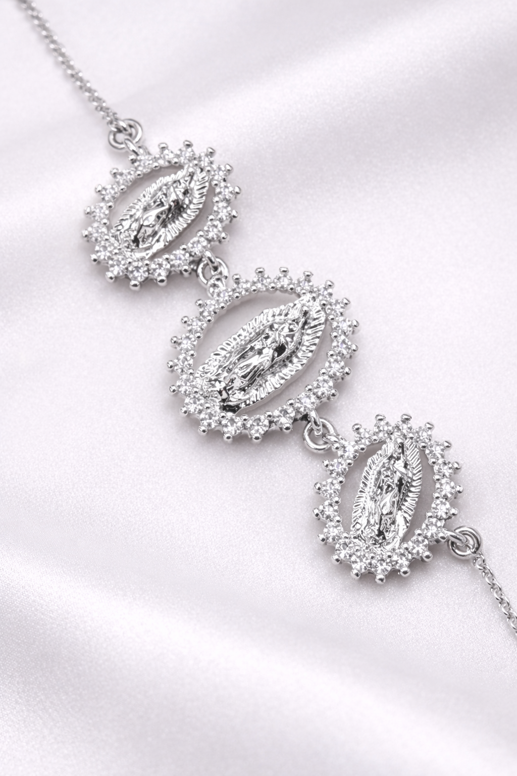 Pulsera Virgen de Guadalupe Plateada